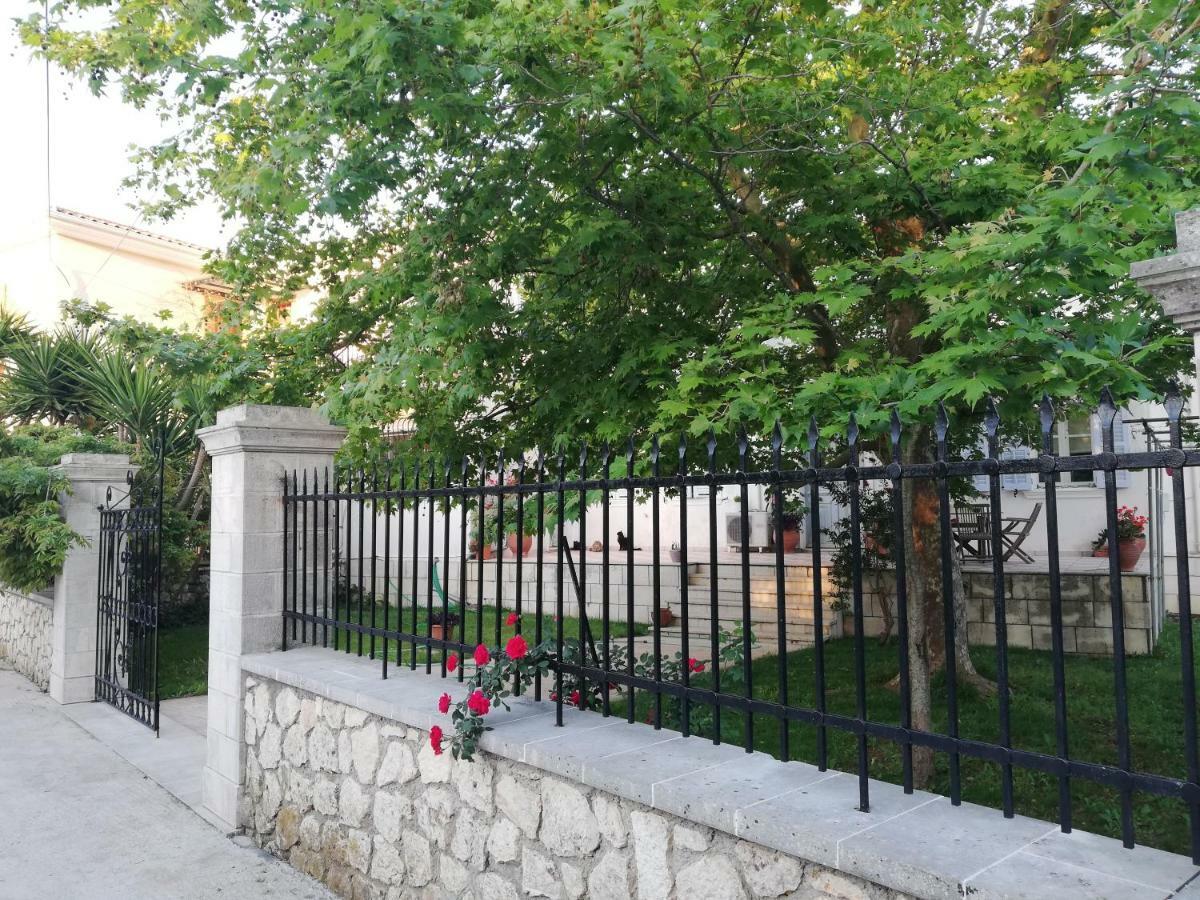 La Casa Di Caterina Guest House Lefkada City Exterior photo